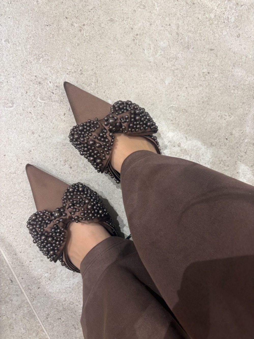 H&M Women’s Brown Beaded Bow Pointed Toe Slip-On Flats Mule/Clog Size 9 NWOT